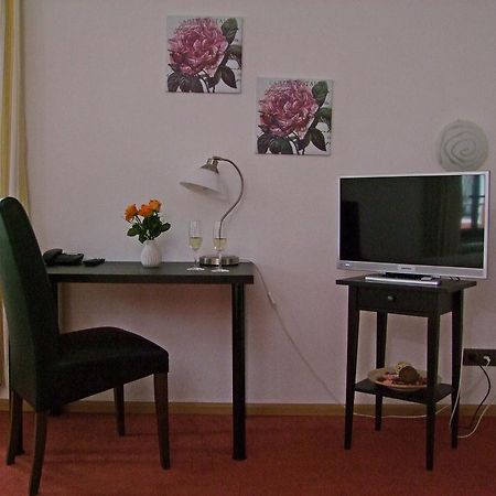 Hotel Beller Кенцинген Экстерьер фото